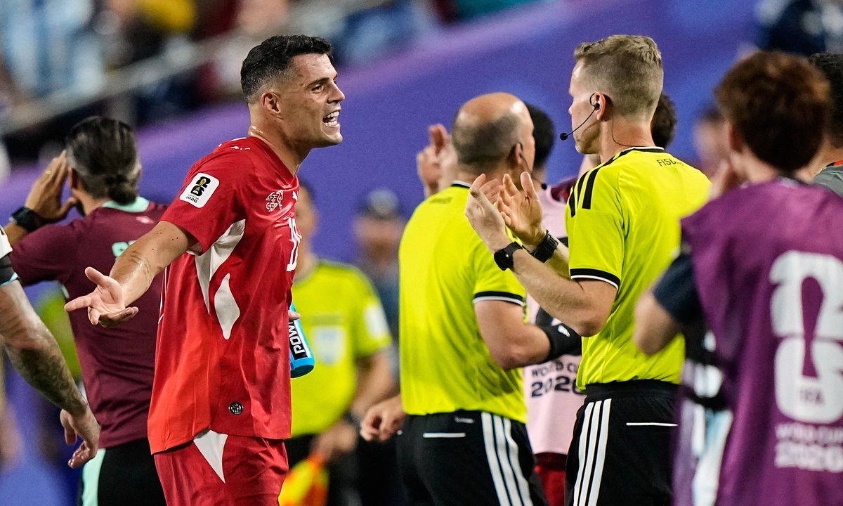 Đội trưởng Thụy Sĩ: ‘Trọng tài phá hỏng trận đấu với Argentina’: góc nhìn mới cho người chơi Việt - hình ảnh - ofcukeoqd.top